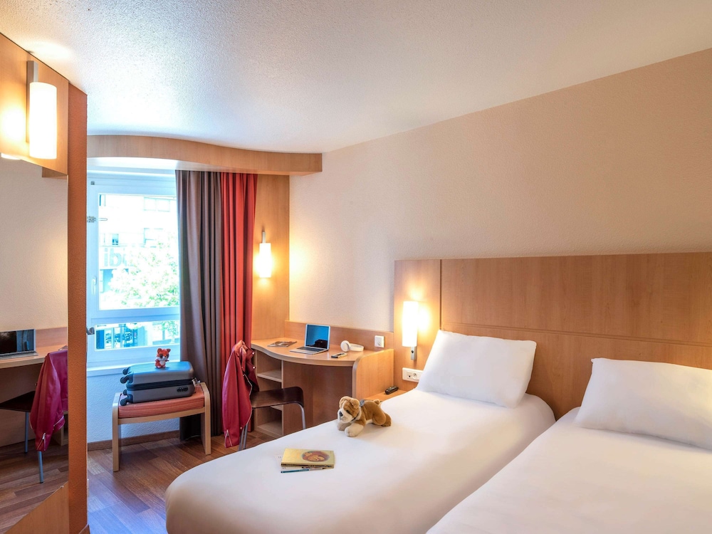 Standard Room, 2 Twin Beds photo 1