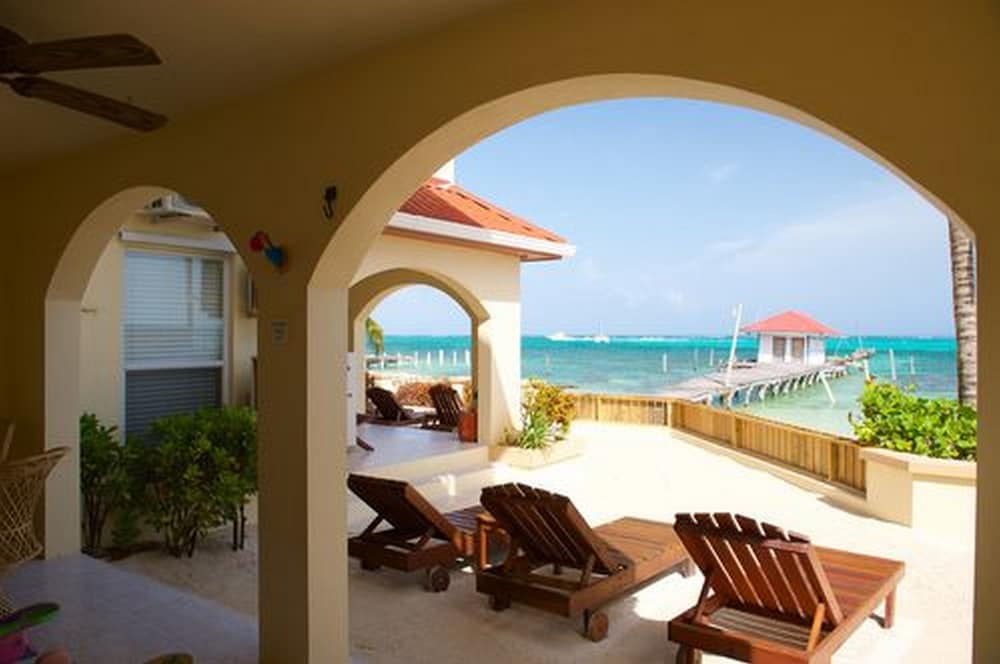 Suite, 2 Bedrooms, Oceanfront thumbnail 6