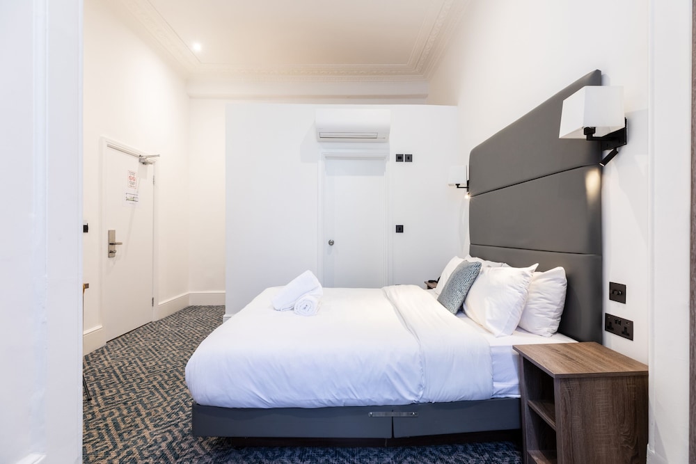 Premium Double Room, Ensuite (Deluxe)