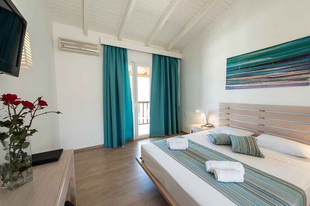Premium Double Room with Inland View - Photo 1