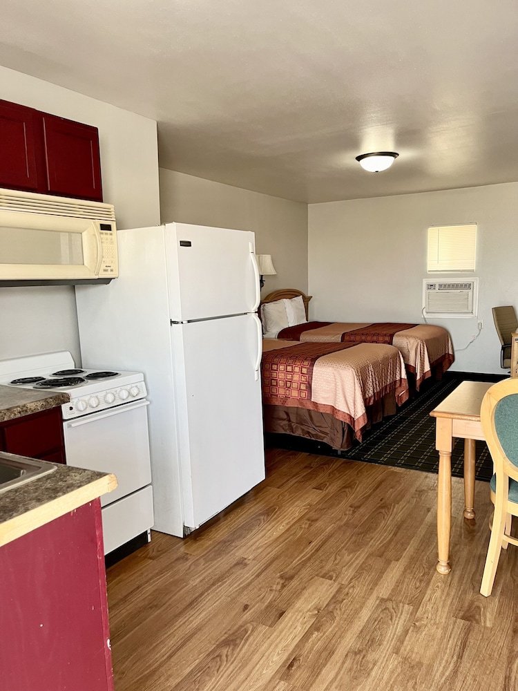 Standard Room, 2 Double Beds photo 2