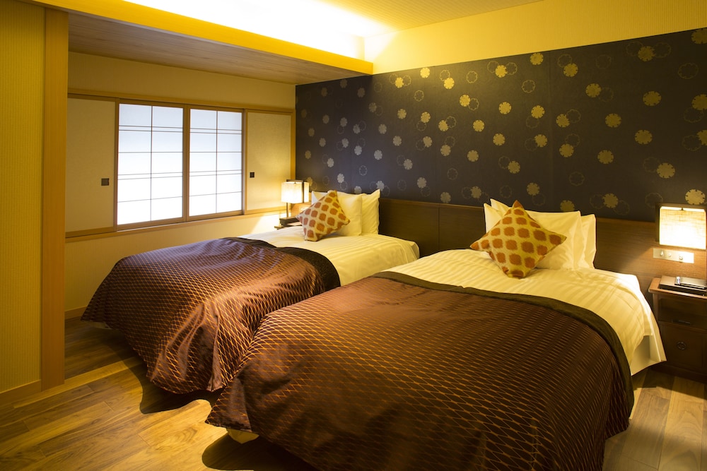 Traditional Villa, Non Smoking (Japanese-Style, 6 Person Occupancy) photo 2