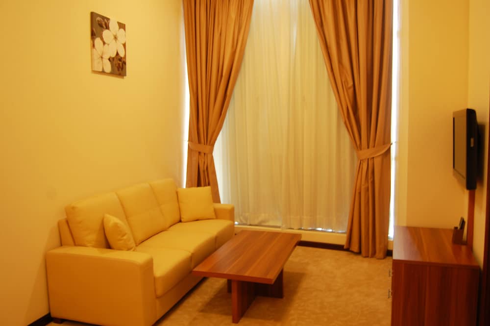 Queen Suite