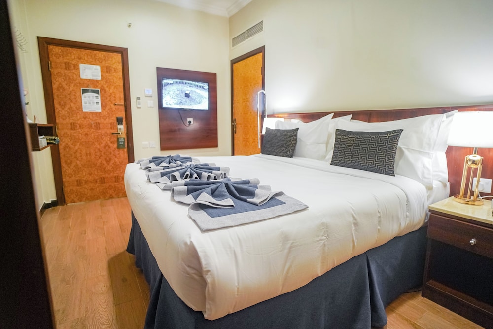 Standard Double or Twin Room - Photo 5