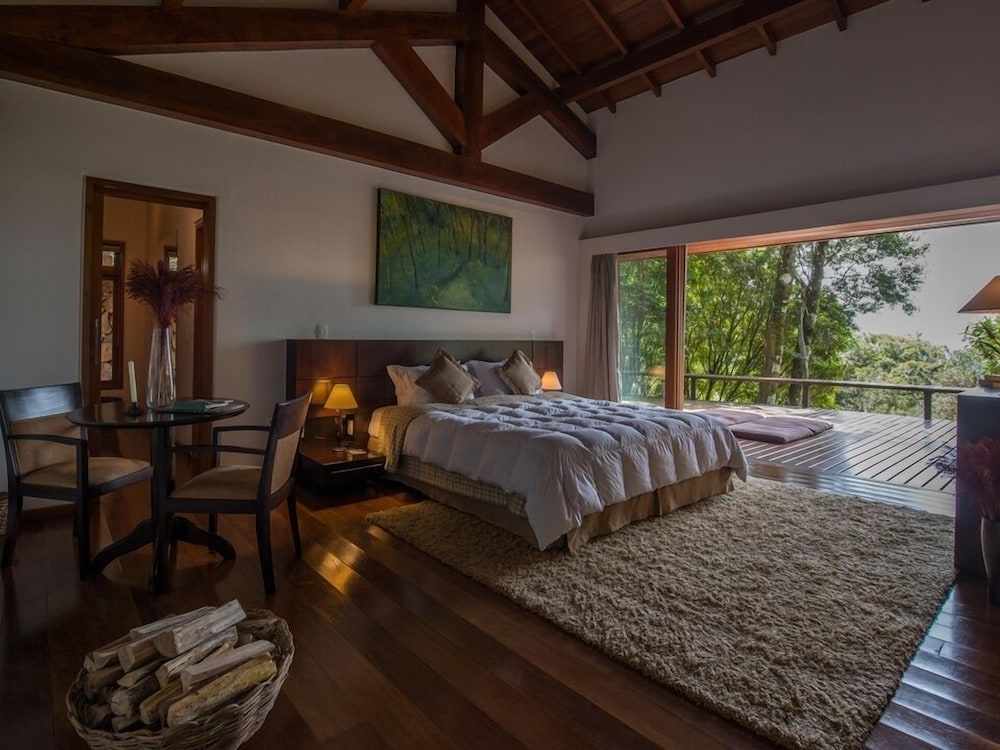 Honeymoon Suite, Garden View photo 3