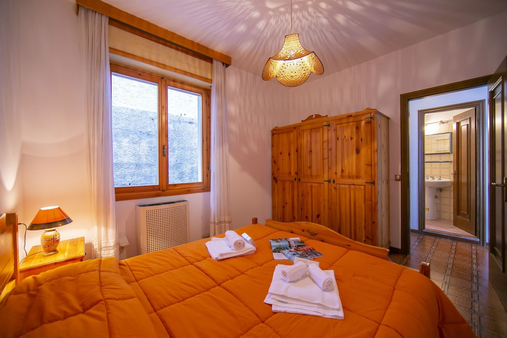 Family Apartment, 1 Bedroom, Mountainside (Appartamento Secrel 10)