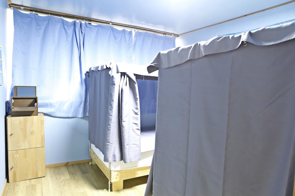 Shared Dormitory, Women only (2 persons) photo 3