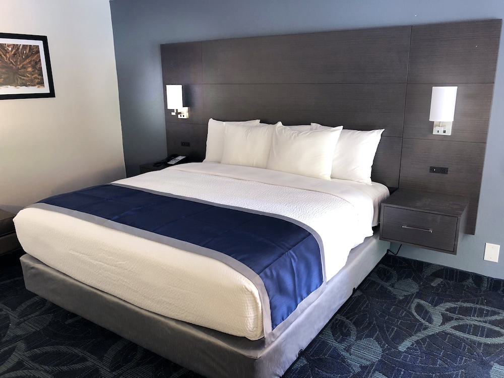 Junior Suite with Balcony and Sofa Sleeper