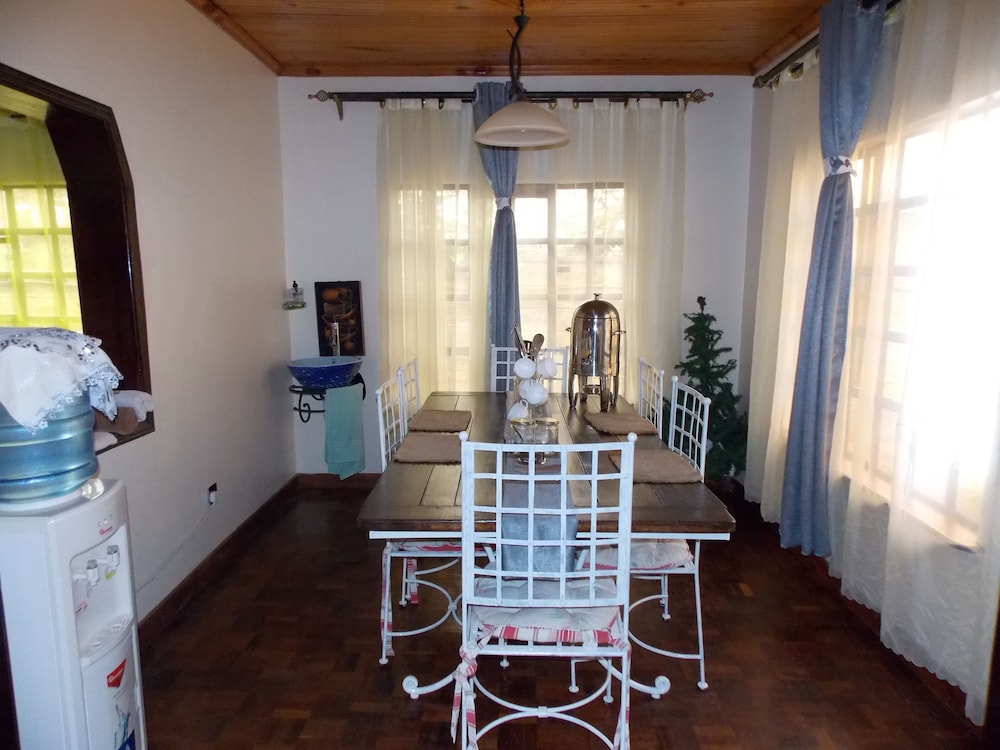 Villa photo 2