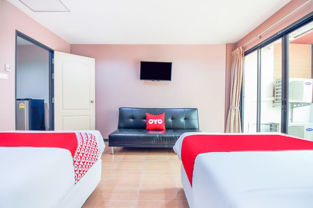 Deluxe Twin Room photo 3