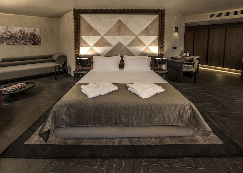 Deluxe Double or Twin Room, Corner photo 1