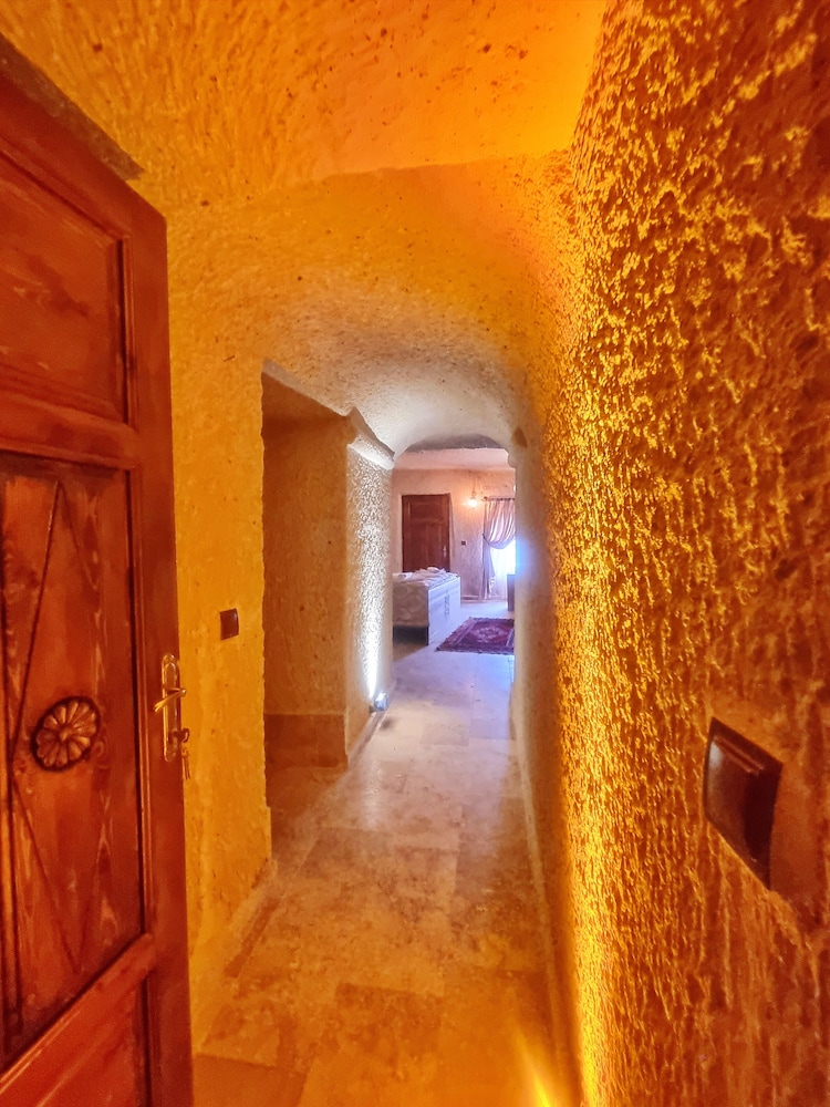 Vadi Cave Room photo 2