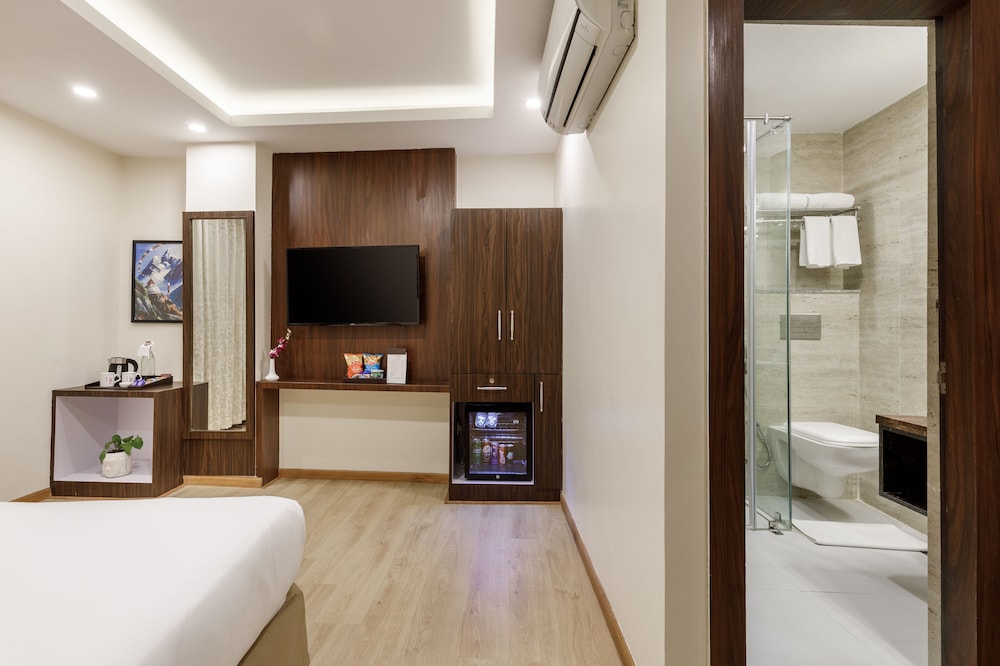 Deluxe Double Room photo 2
