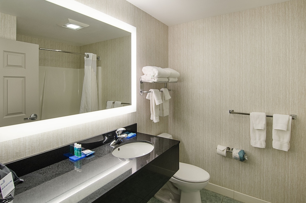 Suite, 2 Queen Beds (Add Living Area) - Photo 6