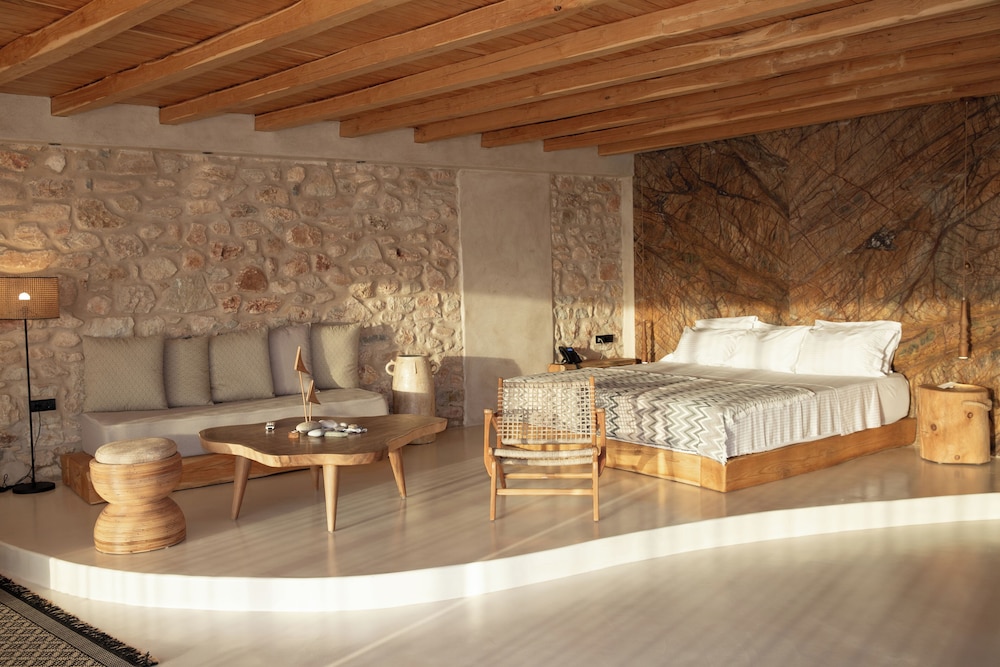 Mythic Majesty Suite photo 2