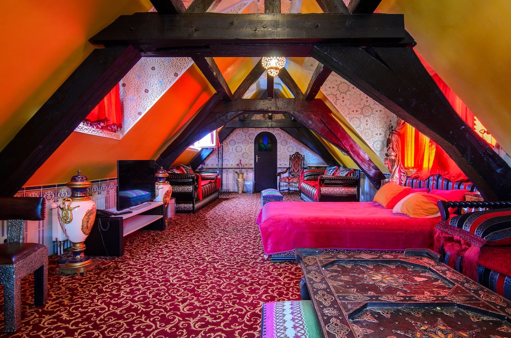 Royal Suite - Photo 2