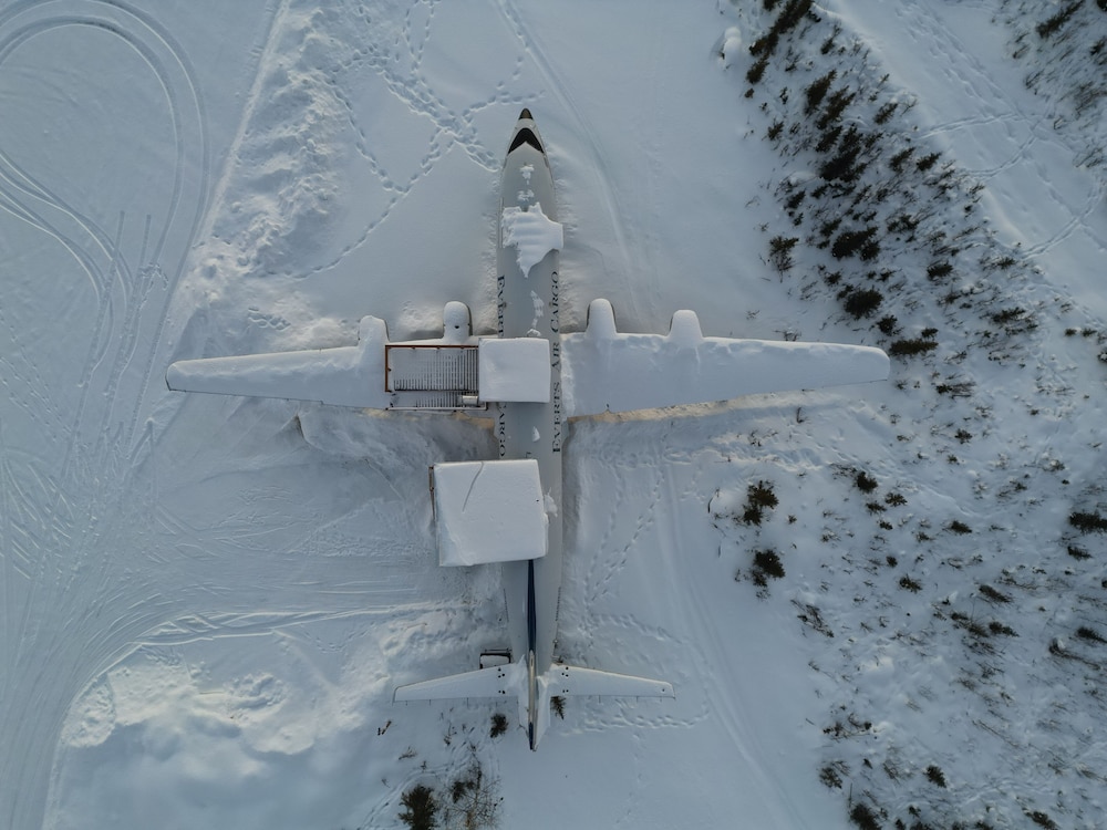 DC-6 Airplane House, Entire Home photo 2