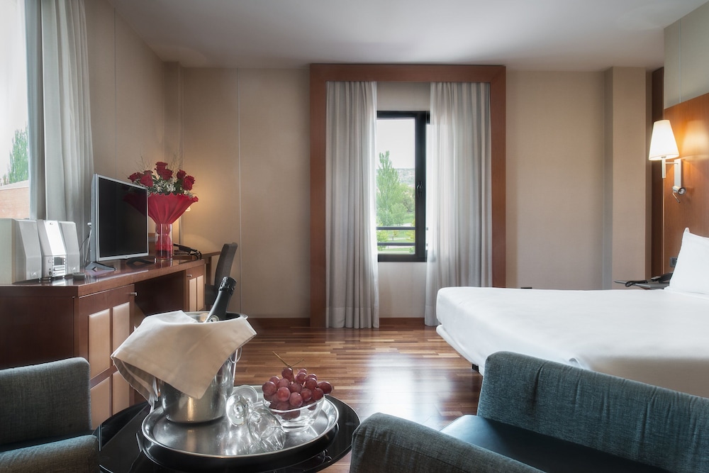 Superior Room (Romantic)