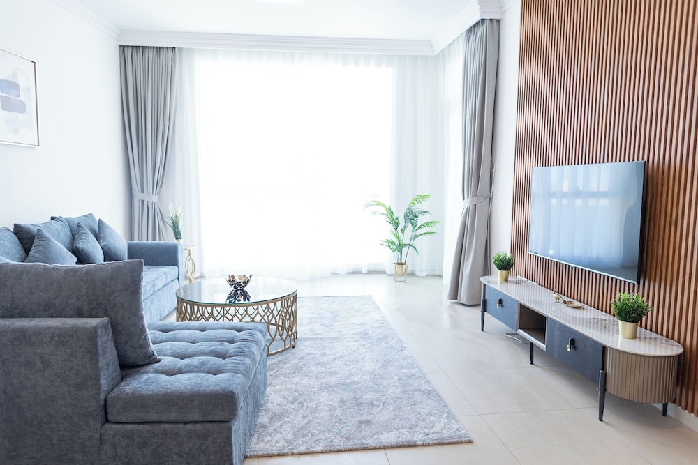 Luxury Apartment, 1 Bedroom, Balcony, Sea View photo 1
