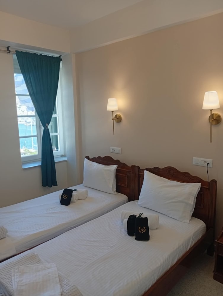 Classic Room, 2 Twin Beds, Sea View photo 1