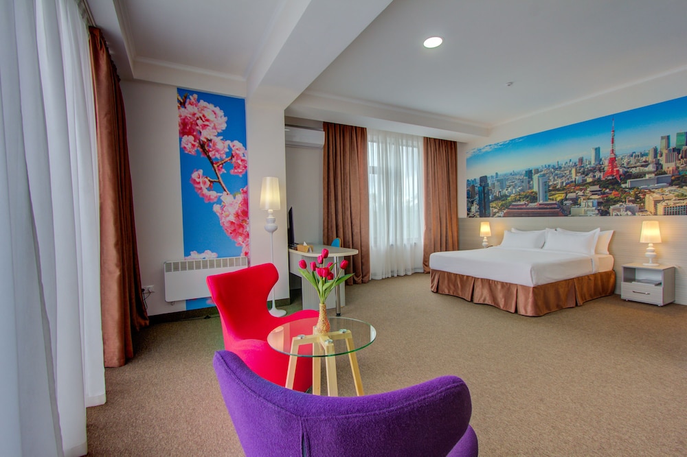 Deluxe Double Room, 1 King Bed photo 1