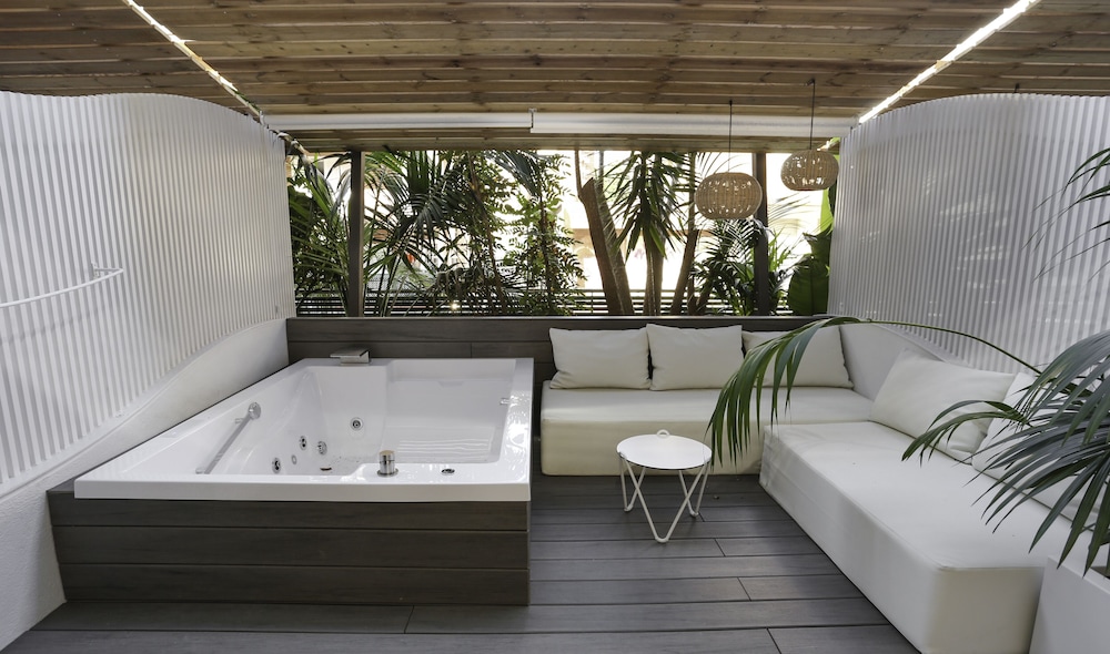 Habitación Doble Deluxe con Bañera de Hidromasaje