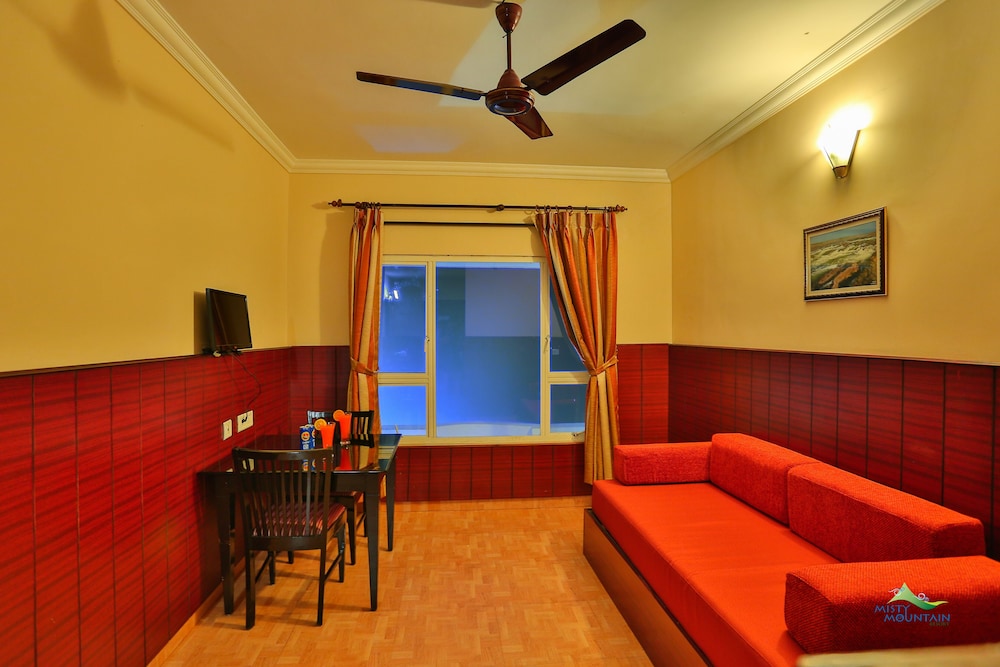Suite, 1 Double Bed, Valley View photo 2