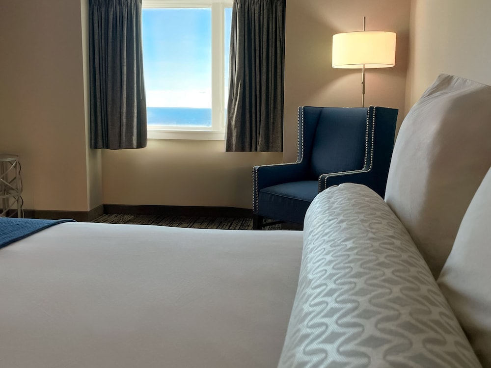 Room, 1 King Bed, Balcony (Water-View)