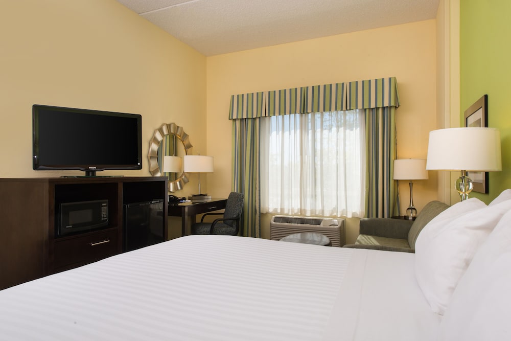 Standard Room, 1 King Bed - Photo 3