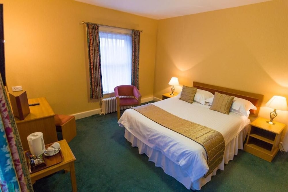 Standard Double Room - Photo 9