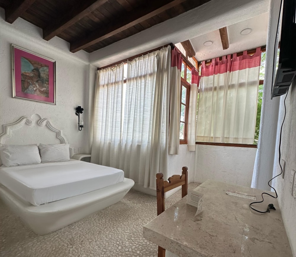 Economy Double Room - Photo 5