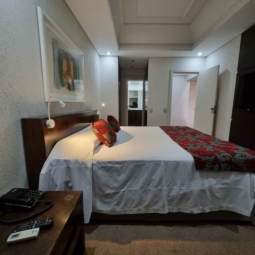 Hotel Victoria Villa Curitiba by Nacional Inn — Presidential Room, 1 King Bed