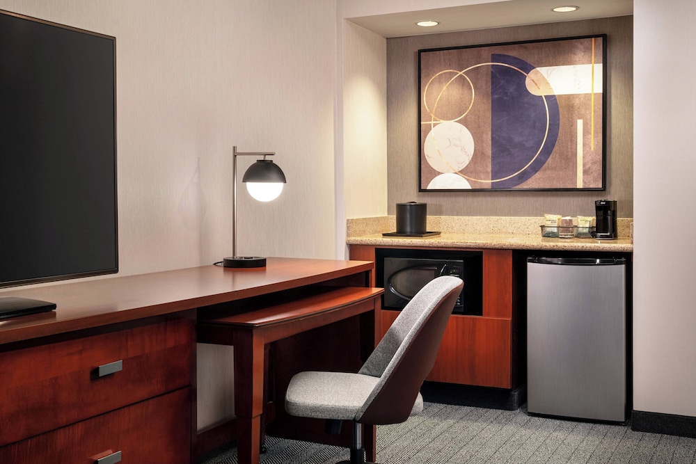 Suite, Multiple Beds - Photo 2