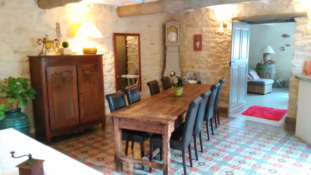 Superior Double Room, Private Bathroom, Courtyard View (Framboise) photo 2