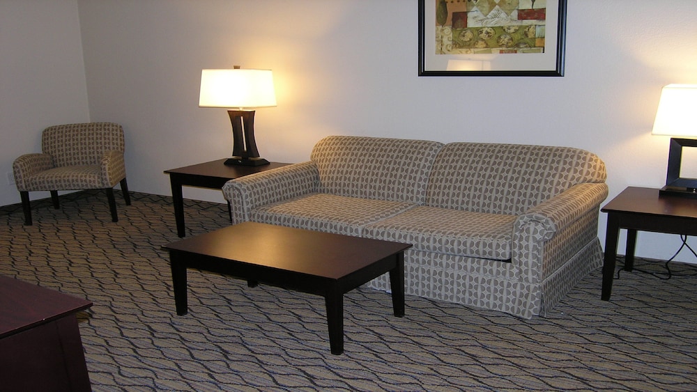Suite, Multiple Beds - Photo 2