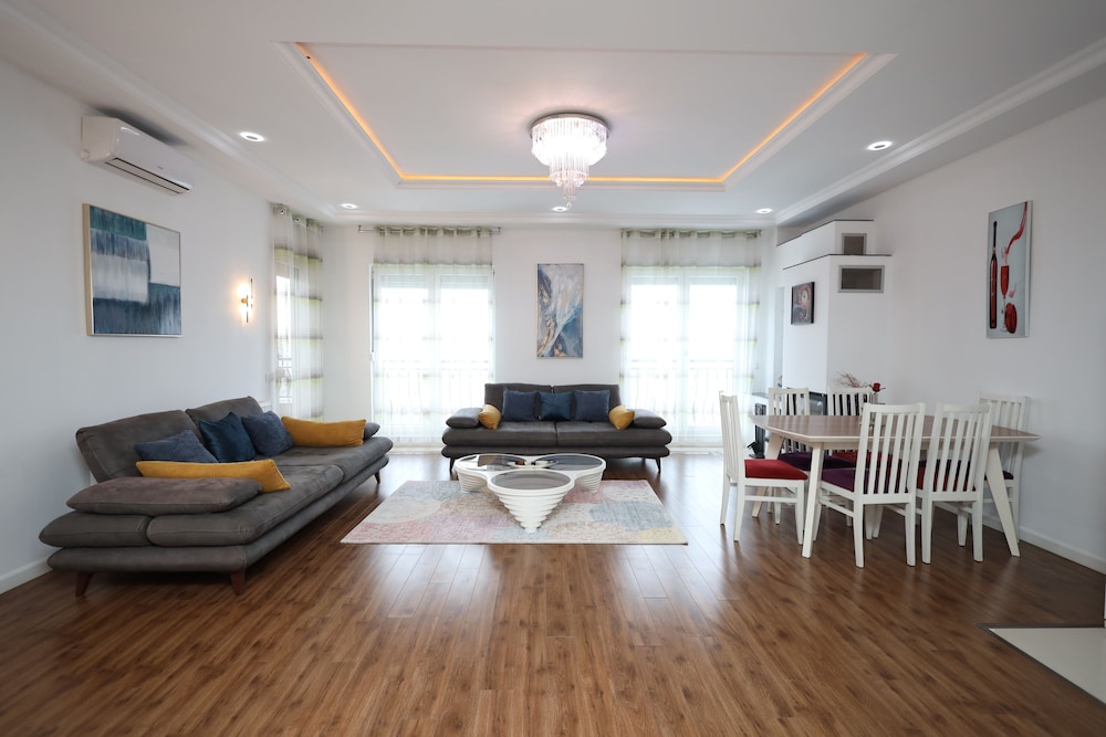 Luxury Penthouse photo 1