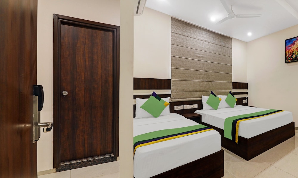 Premium Double Room photo 3