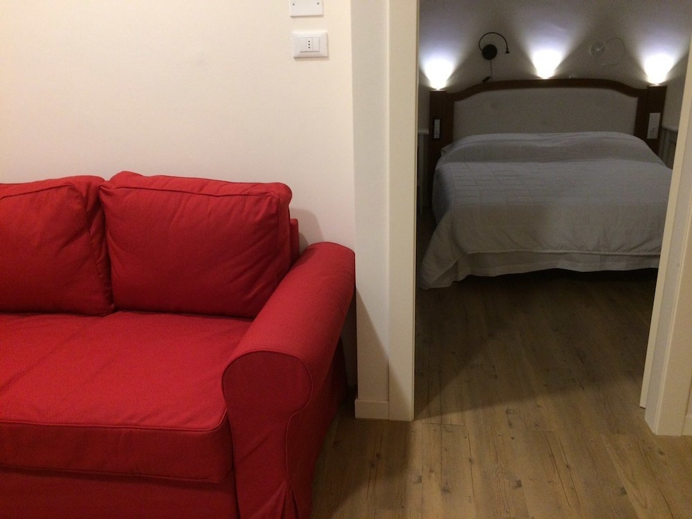 Family Room, Accessible photo 1