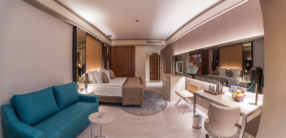 Junior Double Room