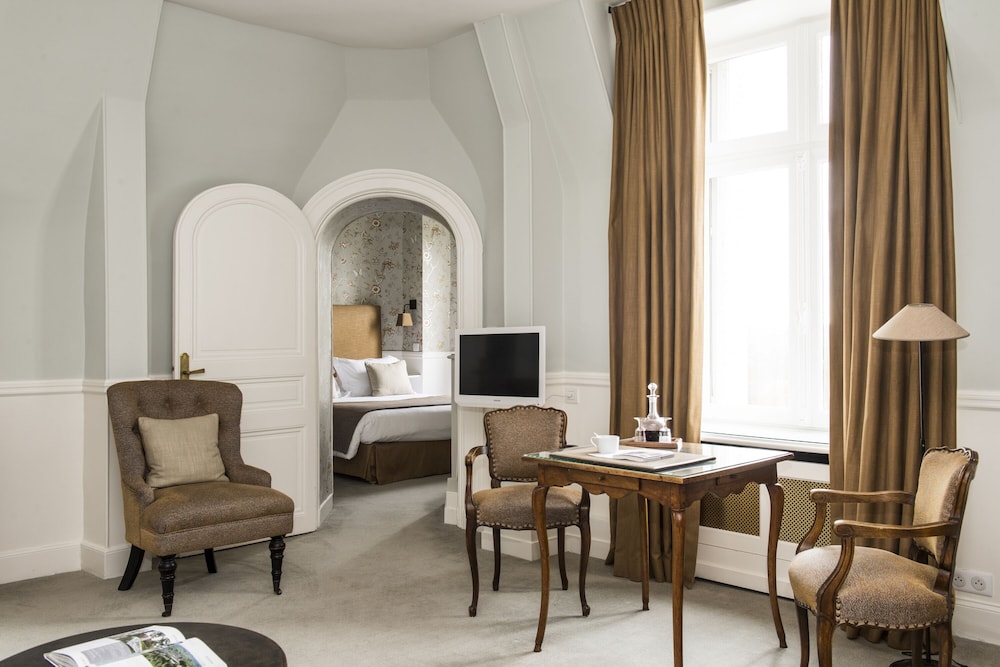 Deluxe Suite - Photo 6