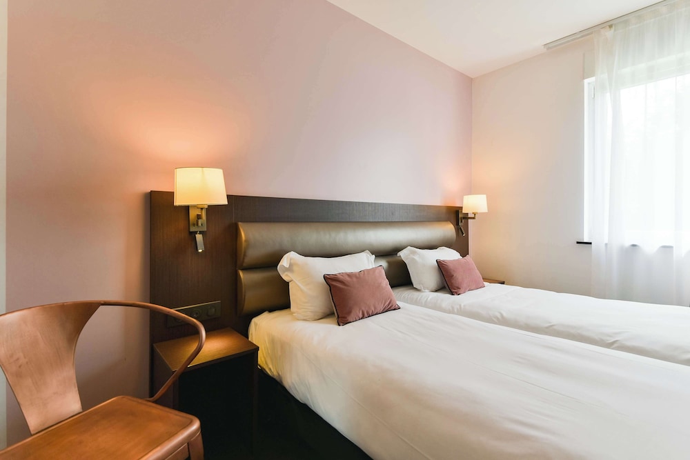 Standard Room, 2 Twin Beds - Photo 1