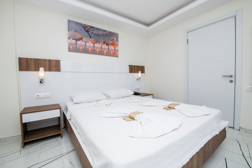 Comfort Apartment, 3 Bedrooms, Annex Building photo 2