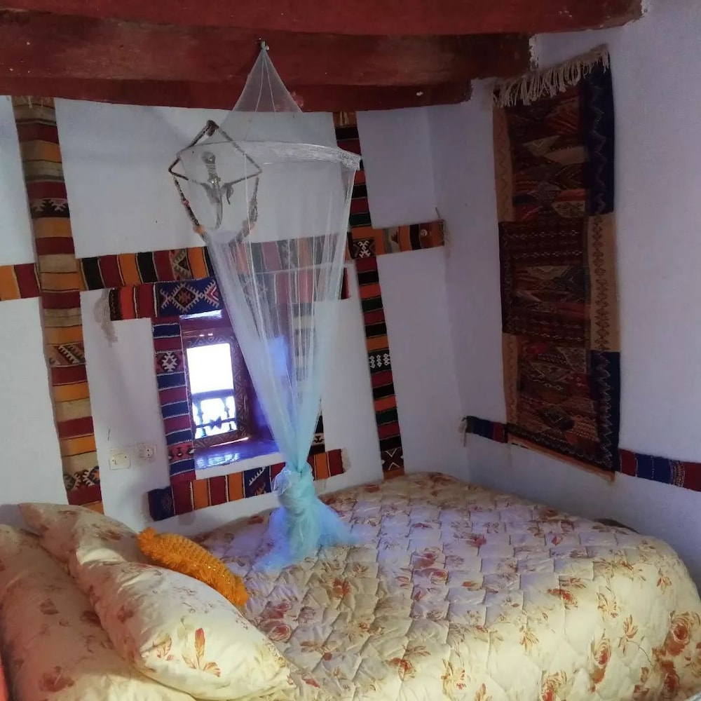 Economy Double Room, 1 Bedroom, Mountain View photo 3