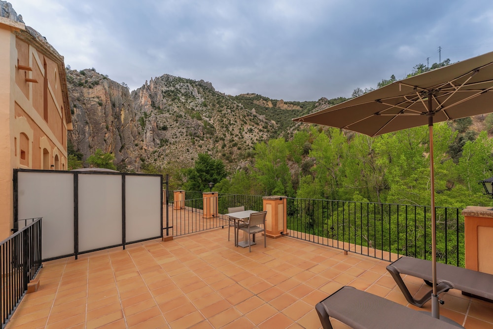 Superior Double Room, Mountain View photo 2