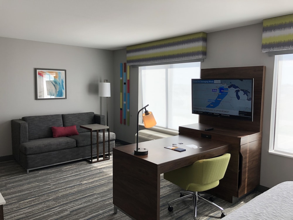 Standard Studio, 1 King Bed, Accessible (Hearing) - Photo 1