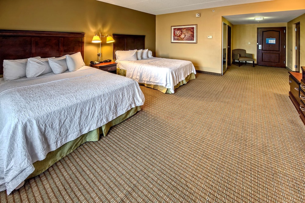 Standard Room, 2 Queen Beds, Accessible - Photo 1