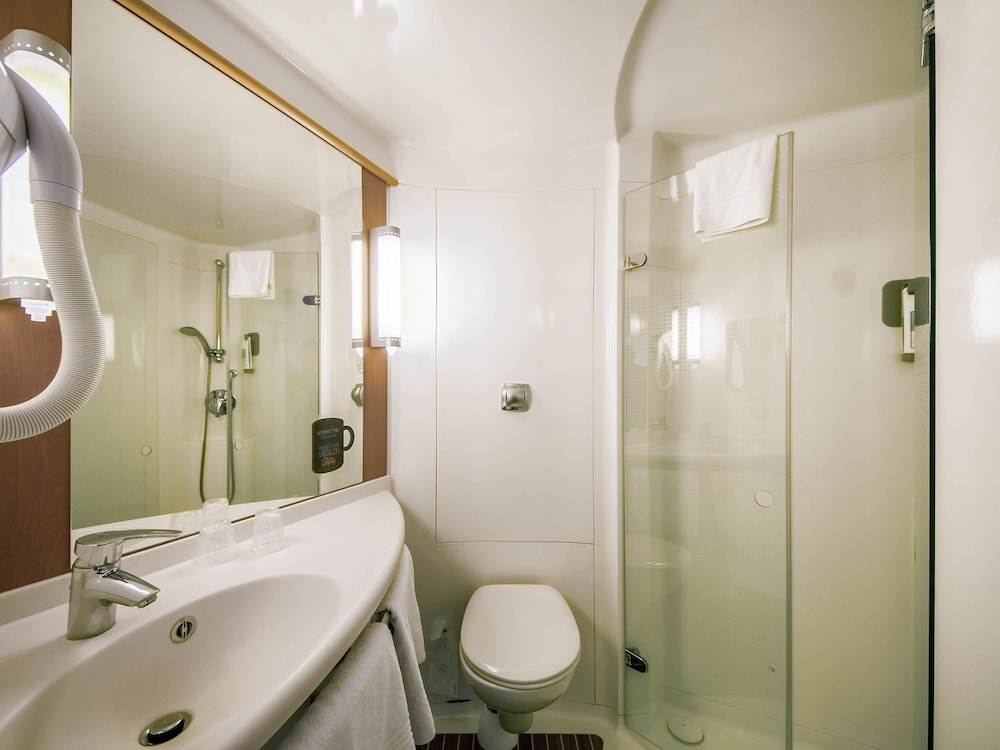 Classic Room, 3 Twin Beds - Photo 4