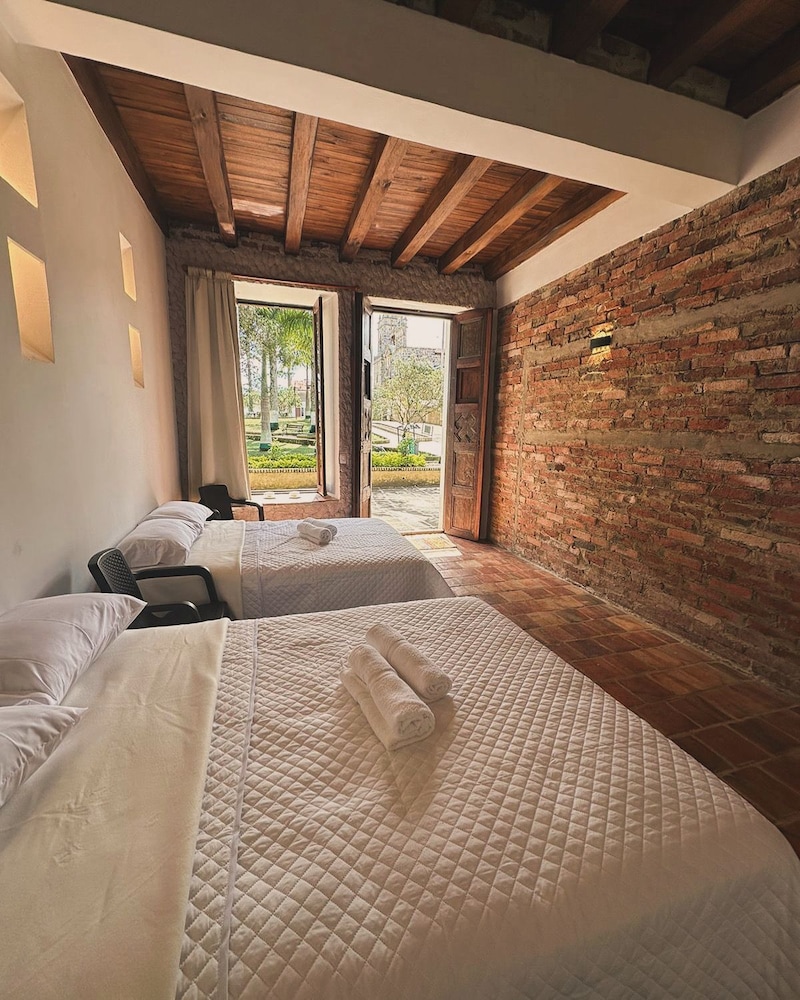 Comfort Quadruple Room, Park View photo 1