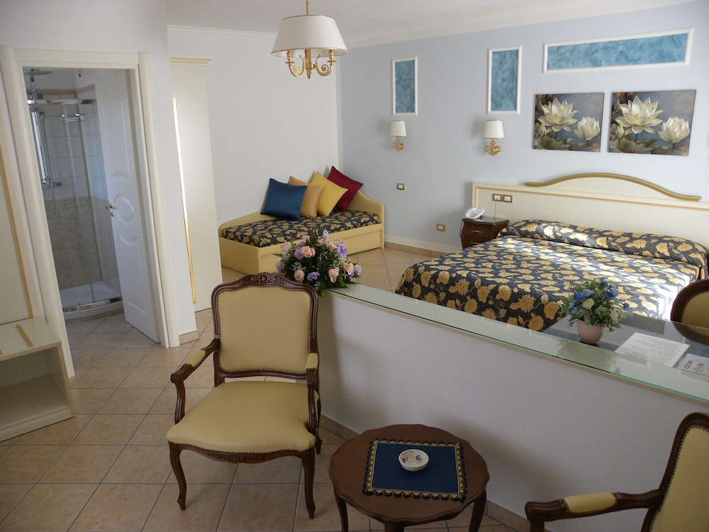 Suite, Terrace, Sea View (triple) - Photo 1