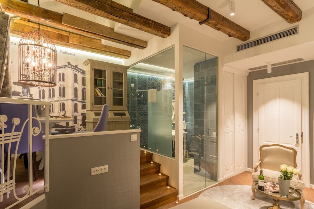 Deluxe Double Room, City View photo 3